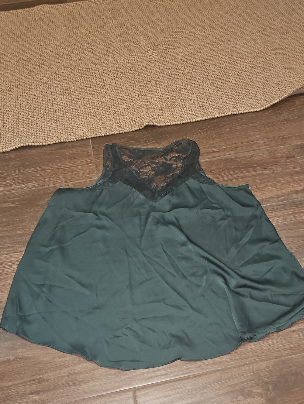 TORRID FOREST GREEN SLIP LACED TOP SZ 00